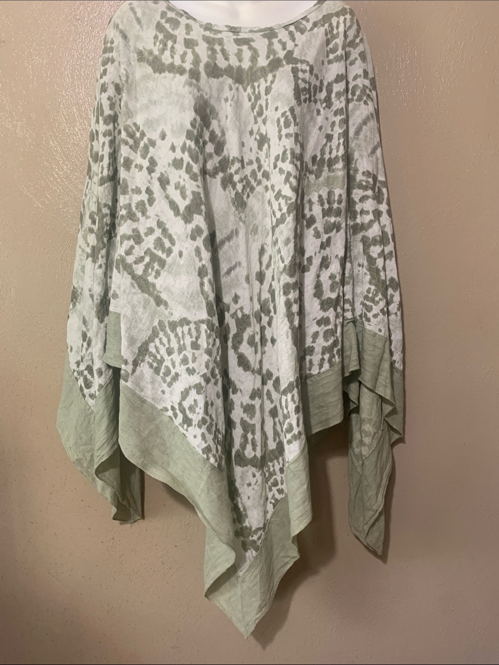 Elena Balci O/S 100% Linen Lightweight Sage Top - Made in Italy